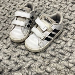 Toddler adidas 6c